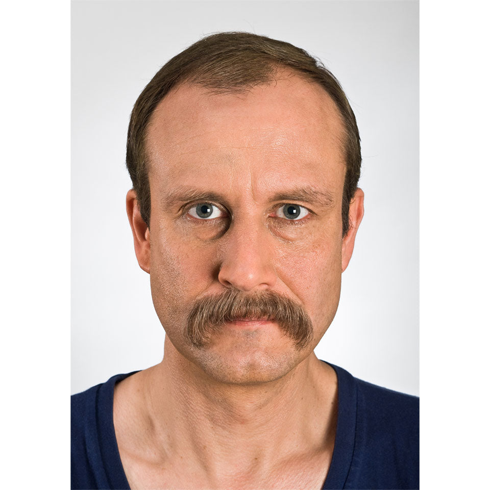 Moustache nr.4