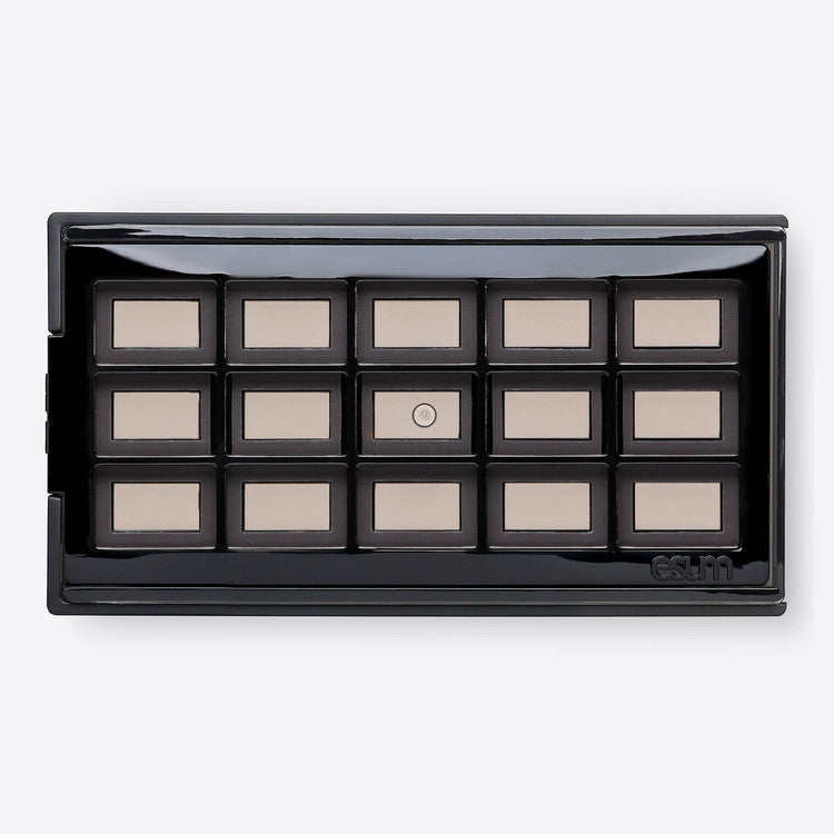 The Artistry Refillable Palette
