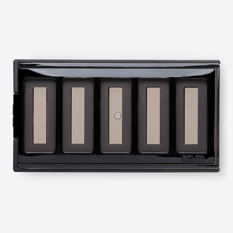 The Artistry Refillable Palette