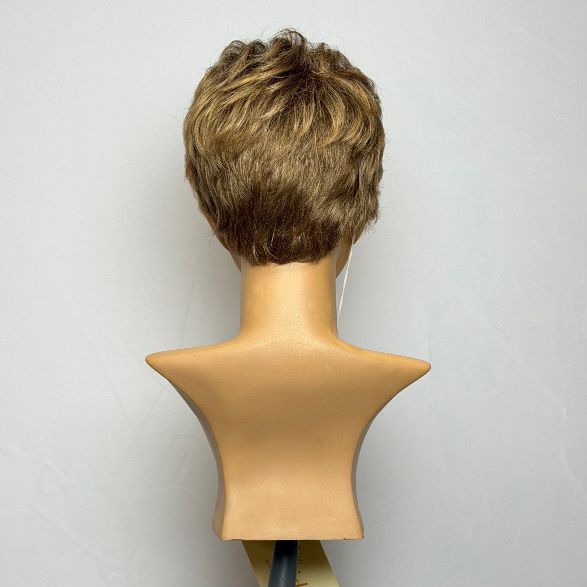 Bravo wig back