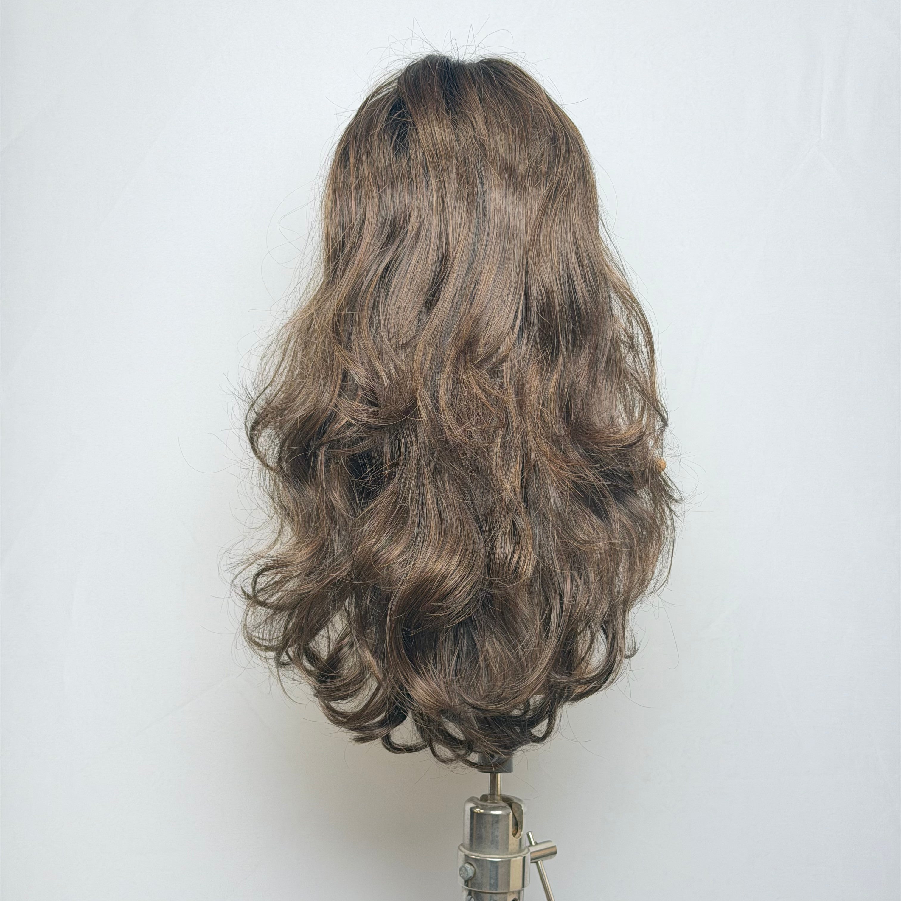 Pretty wig back