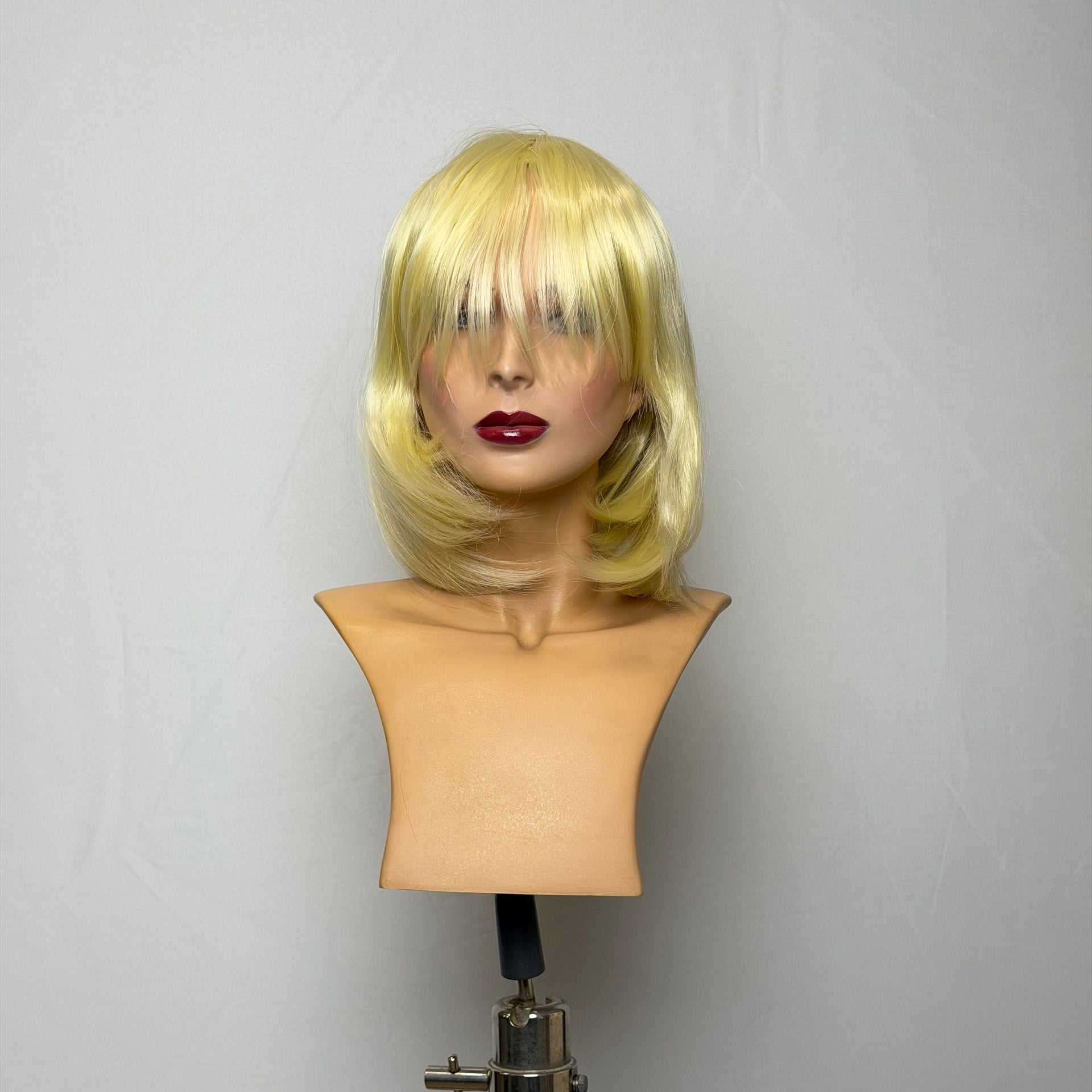 Rafaella luxury wig front