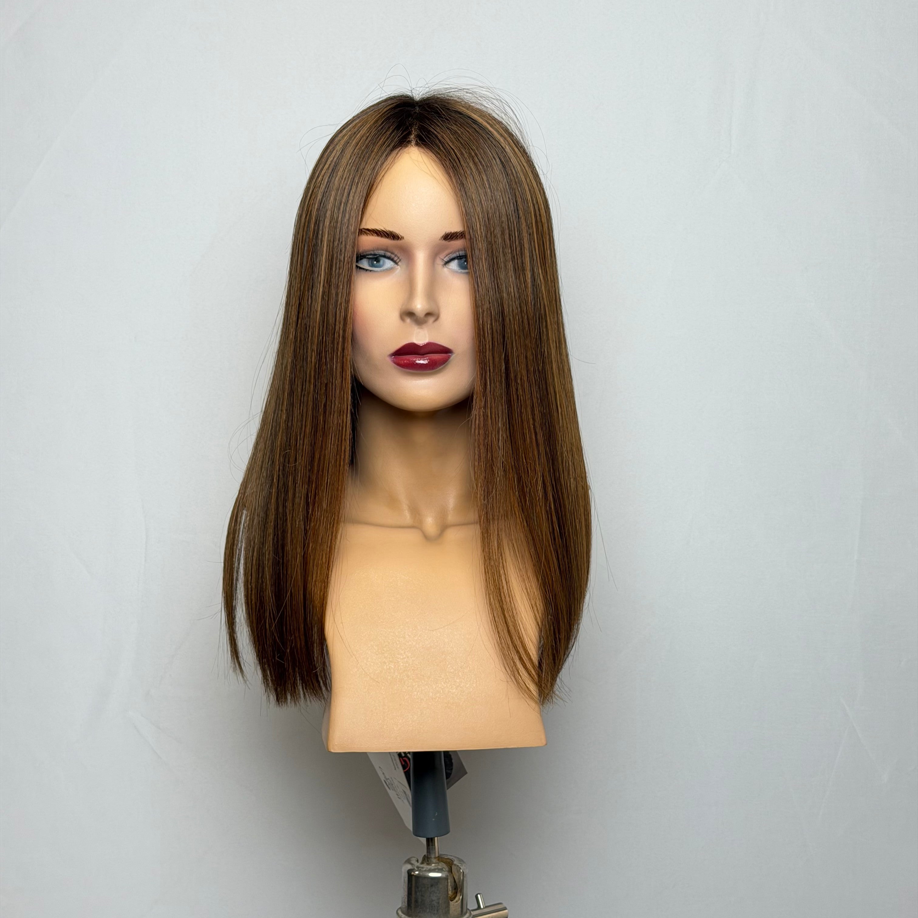 Sleek wig front