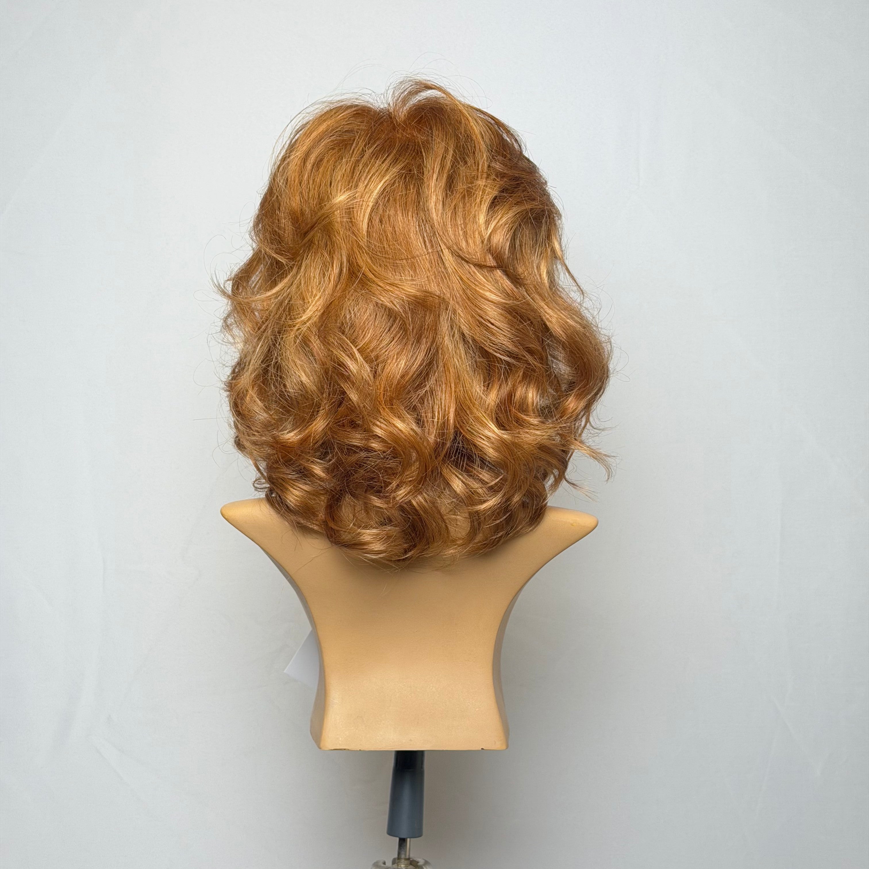 Titanic wig back
