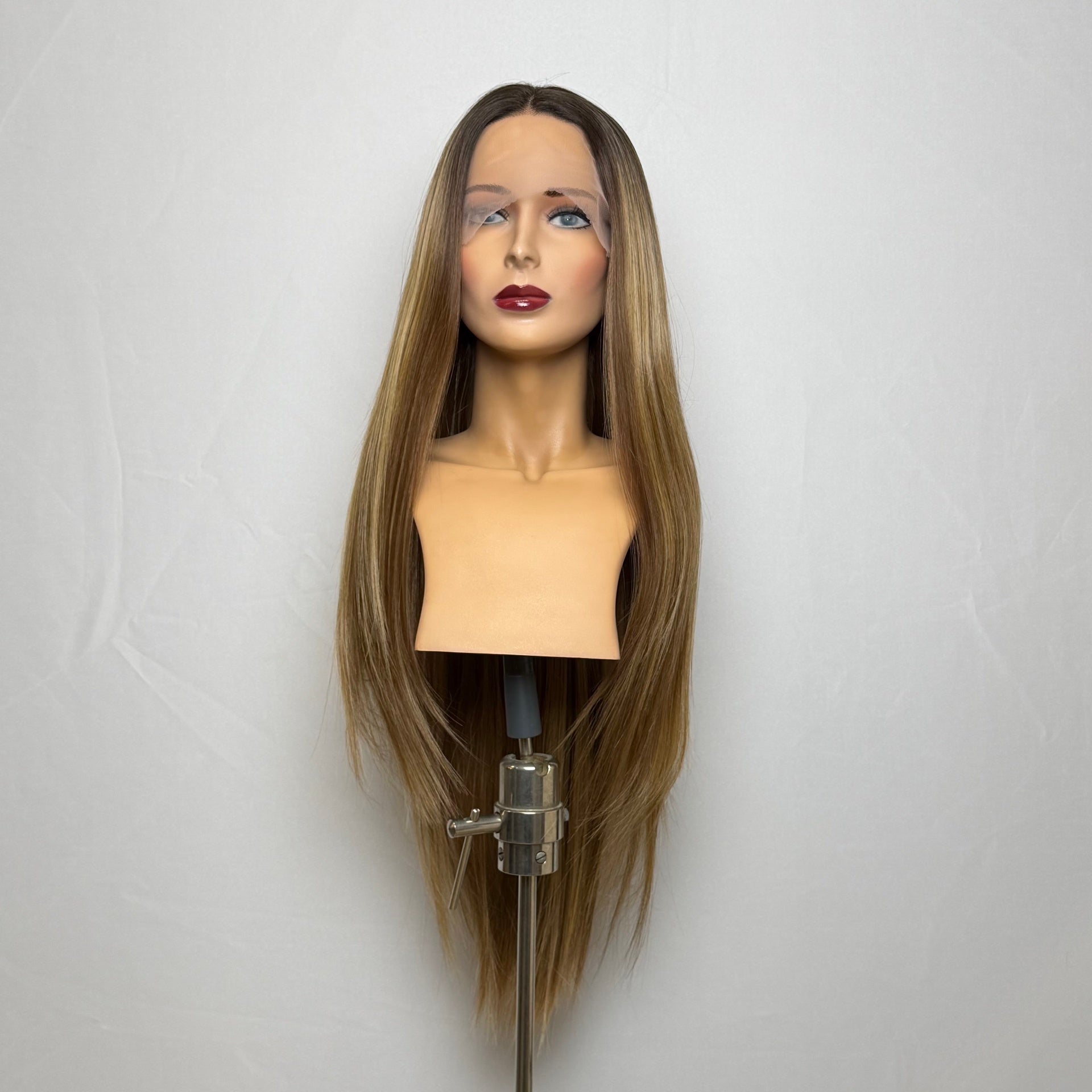 Vera luxury wig
