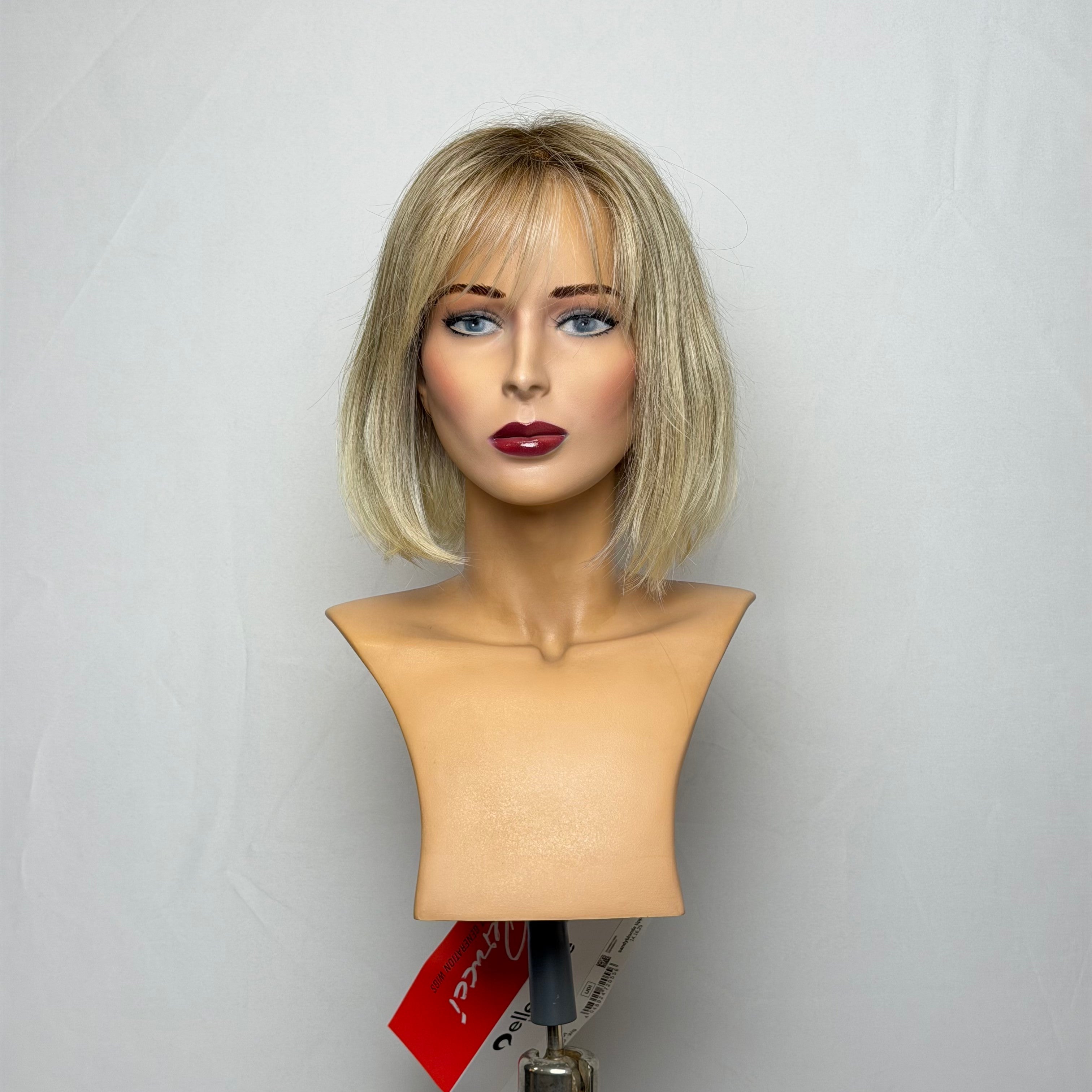 Vivi wig front